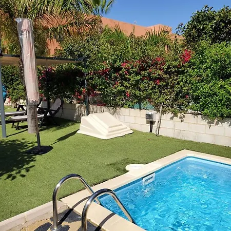 Bajo En Primera Linea De Vera-playa Con Piscina Privada! * Vera