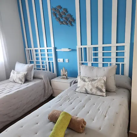 Bajo En Primera Linea De Vera-playa Con Piscina Privada! Vera